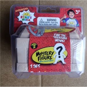NEW! Ryan's World Dig N Discover Treasure with Mystery Figure